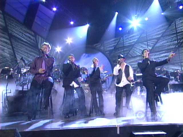 Grammy 2000: Tribute to Grammy winning male groups of the past with SMTMOBL